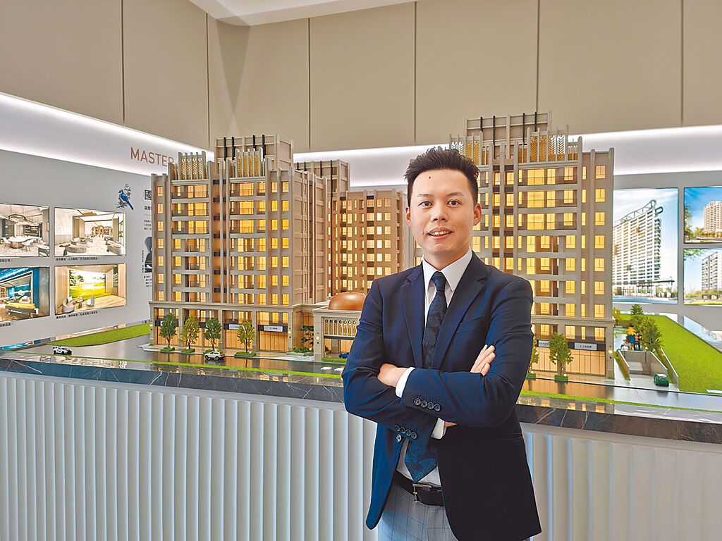 富旺國際總經理林宗毅將七期豪宅元素帶入鹿港「艾美莊園」，打造在地最大造鎮案，市場反應熱烈。（葉思含攝）
