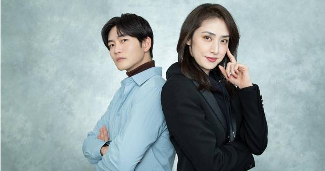 松下洸平首度合作天海佑希，发现天海佑希是他认识的人之中最有个性的。（图／翻摄《绝对不可能-侦探·上水流凉子的解析-》官方IG）