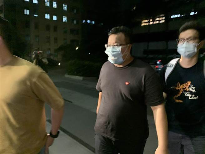 寧夏所长叶育忻涉为诈团通风报信，还偽造交保单骗对方。（李文正摄）