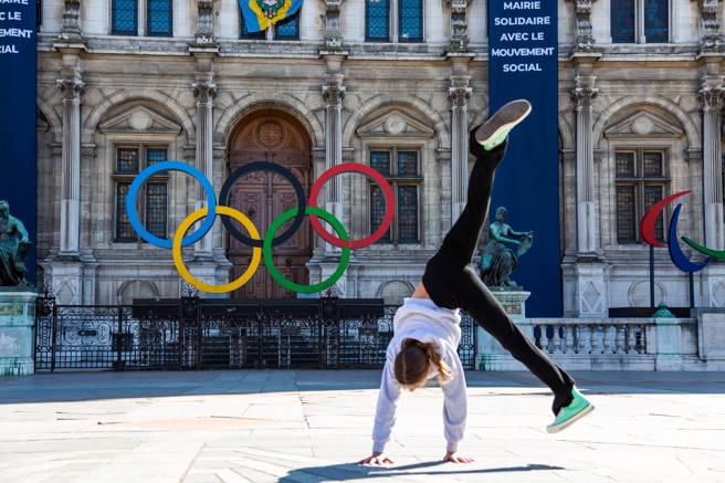 马克宏年金改革惹议，不少法国人威胁政府撤销法案，否则就要瘫痪2024巴黎奥运。（图／达志影像）