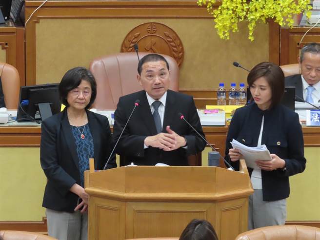 為了因應原民承租需求、河濱聚落安置等，新北市原民局2018年提出「樹林區南園段原民社宅」規畫，期間歷經中央要求換地，至今仍卡在先期規畫階段。新北市長侯友宜表示，該案已經修正四次，希望趕快把方向定下來，趕快做才是最重要的。（葉德正攝）