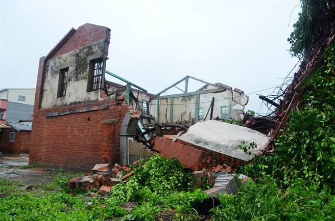 牛挑灣吳杯初濟生病院已有近百年歷史，2016年因蘇迪勒颱風造成嚴重損害。（本報資料照）