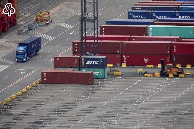 财政部基隆关表示，将自今年8月起，启用OCR方式控管货柜出站，若一切顺利，10月起南柜场的门哨就将取消。（本报系资料照／张志康基隆传真）