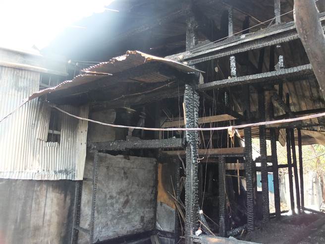 玉里车站铁道宿舍群位于大同路、康乐街，上月28日傍晚起火。（花莲文化局提供）