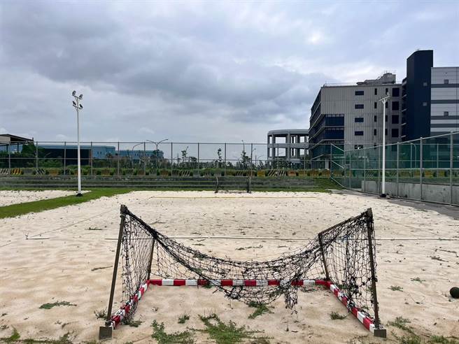 桃园市大园区沙滩排球场位于长荣大园物流园区旁，近年鲜少办理赛事活动，地方盼结合在地观光特点活化并多元利用，别荒废优质场地。（徐其万提供／蔡明亘桃园传真）