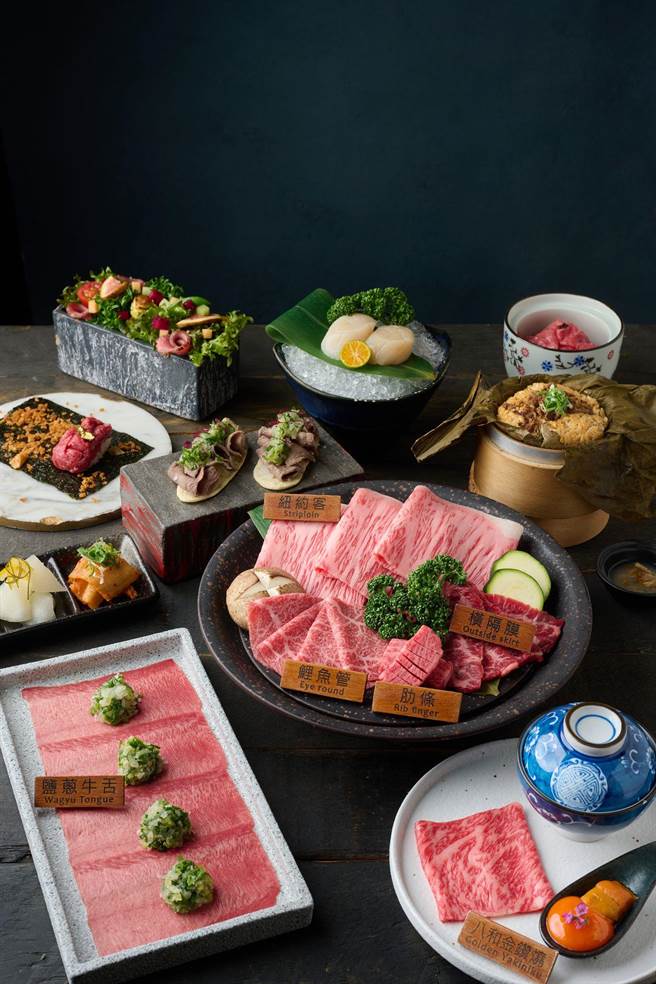 八和烧肉「八和经典双人套餐」分量澎湃，且由专人服务，让妈妈轻松当贵妇，6680元。（八和烧肉提供）