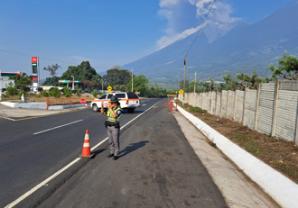 瓜地馬拉火峰火山噴發  當局疏散逾1000人