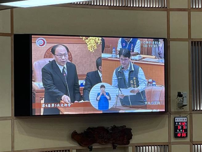 捷运三莺线原订2023年底完工，新北市长侯友宜今总质询时被问及相关进度，他坦言，将延至2025年底完工，因为三莺线跨越多个高速公路，又遇缺工缺料，工程相当不容易。（蔡雯如摄）