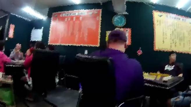 警方查获地下职业赌场以麻将协会为幌子，吸引赌客上门赌博。（翻摄照片／林郁平台北传真）