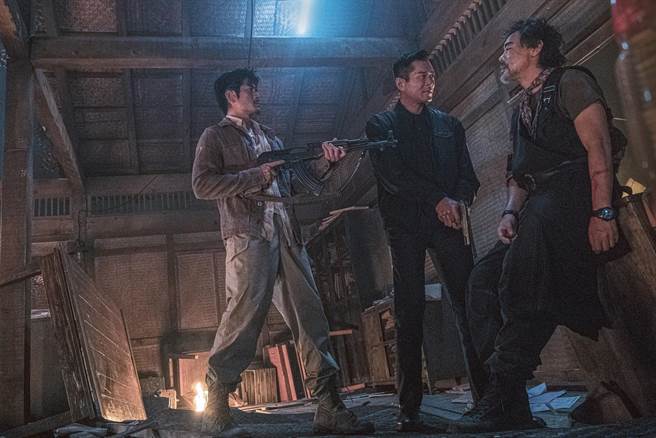 郭富城（左起）、古天乐、刘青云三大影帝在片中飙戏。（华映提供）