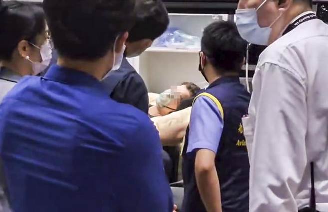 与萧里相差21岁的同居女子讯问后，遭检方限制住居。（本报资料照片）