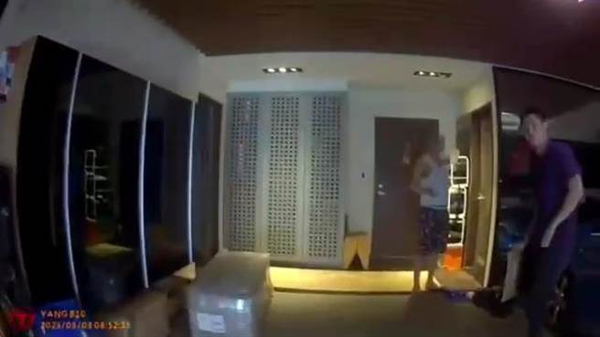 警方到劉嫌住處搜索，並將他拘提到案。（翻攝照片／林郁平台北傳真）