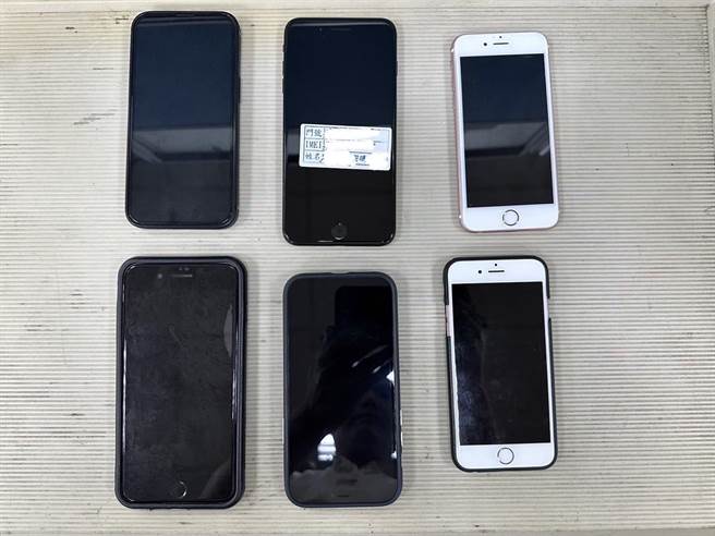 警方查扣到嫌犯作案用手機。（翻攝照片／林郁平台北傳真）