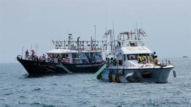 ▲船队前往进行鱼苗放流。（基隆市政府提供／徐佑升基隆传真）