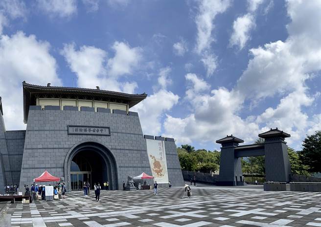 中台世界博物馆共18个展厅，展示文字碑拓、佛教造像与歷代文物、儒典石经与佛经等。（中台世界博物馆提供／杨静茹南投传真）