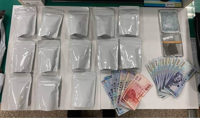 苗栗县警刑大扫黑专责队扫荡竹联帮雷堂，扣获毒品一批。（读者提供／谢明俊苗栗传真）
