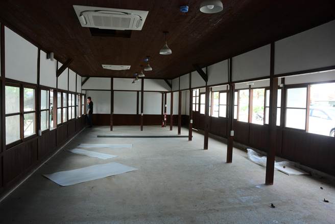 旧花莲铁路医院修復工程预计5月底完工，原貌修復。（王志伟摄）
