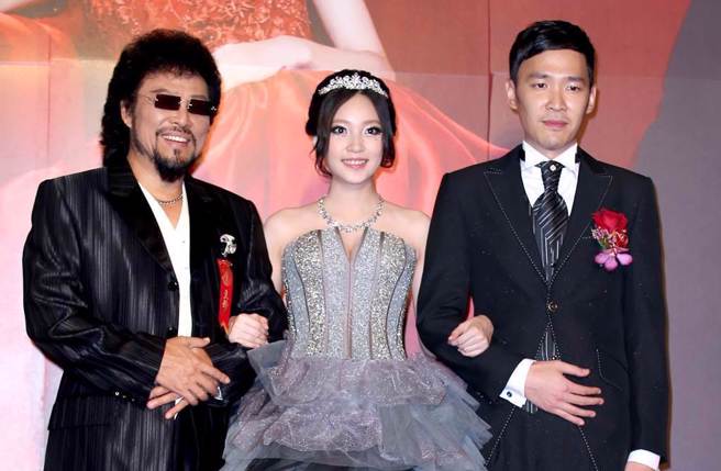 翁馨仪2013年嫁给张少怀，成为张菲的媳妇。（图／中时资料照）