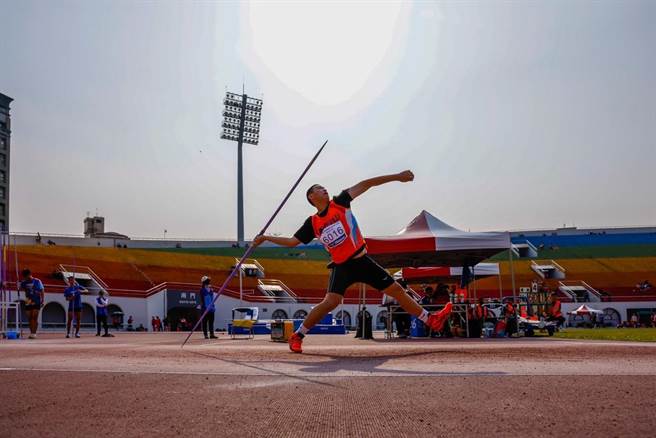 ▲中山高中王君豪同学在赛场上的英姿。（基隆市政府提供／徐佑升基隆传真）