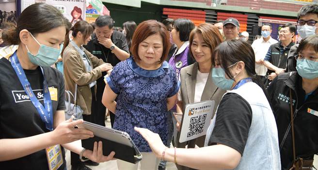 劳动部高分署今日举办屏东地区就业博览会。(劳动部提供)