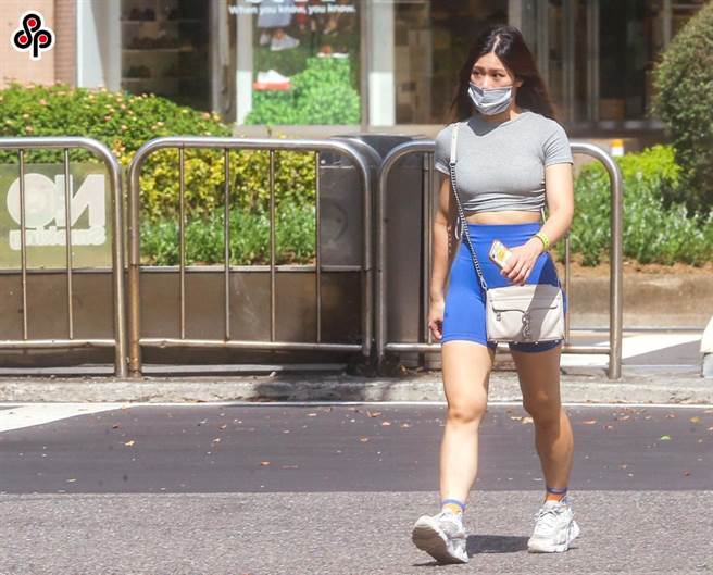 今天下午1時40分在台南北寮測站測到40.1度極端高溫。（報系資料照）