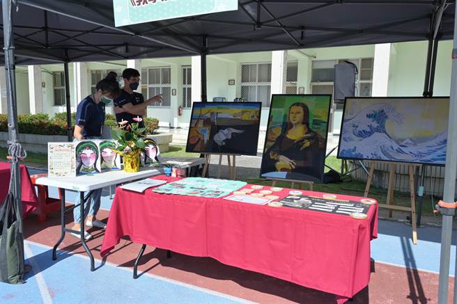 励志中学在现场也展现出学生的学习成果。（励志中学提供／吴建辉彰化提供）