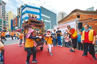竹塹媽祖文化祭 開放信眾鑽轎腳