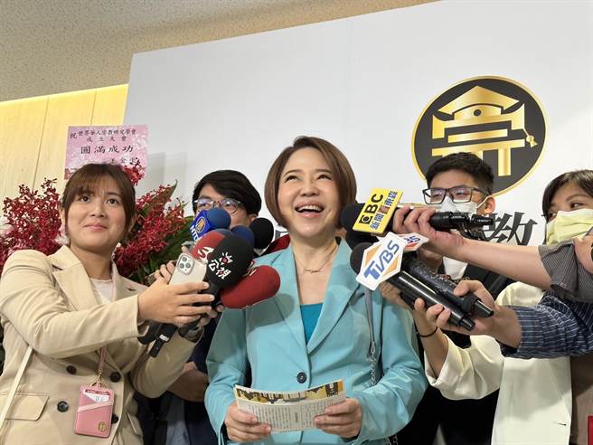 媒体人、台湾妈祖联谊会秘书长于美人今出席世界华人宗教研究学会成立大会。（黄婉婷摄）