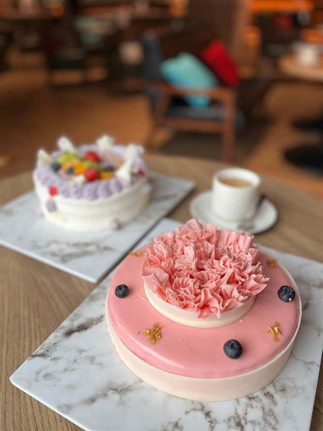 台中震大金郁金香酒店打出「5月女王月」口号，大手笔推出一系列住宿、餐饮活动优惠。（震大金郁金香酒店提供／陈淑娥台中传真）