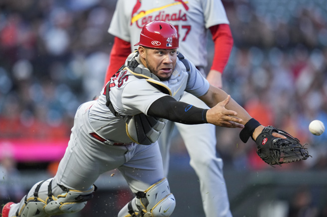 康崔拉斯暂时脱下捕手护具，将专注在打击方面。（美联社资料照）