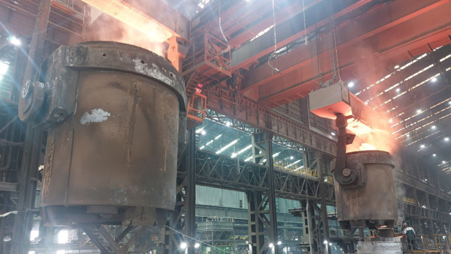 韩国斗山集团的钢铁产开始浇铸SMR小型反应炉的上部分组件，也就是反应炉部分。(图/NuScale)