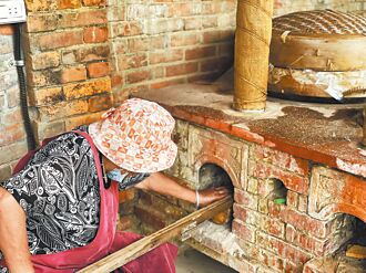 台南 頂長社區修復70年大灶 煮回傳統味