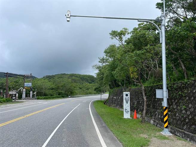 花莲警方6月底前将在台11线水琏南溪桥至牛山呼庭公车站建置区间测速科技执法设备，限速每小时50公里，范围包括北向26.5K至24.1K及南向24.1K至26.6K，预计9月1日0时正式启用。（花莲县警局提供／罗亦晽花莲传真）