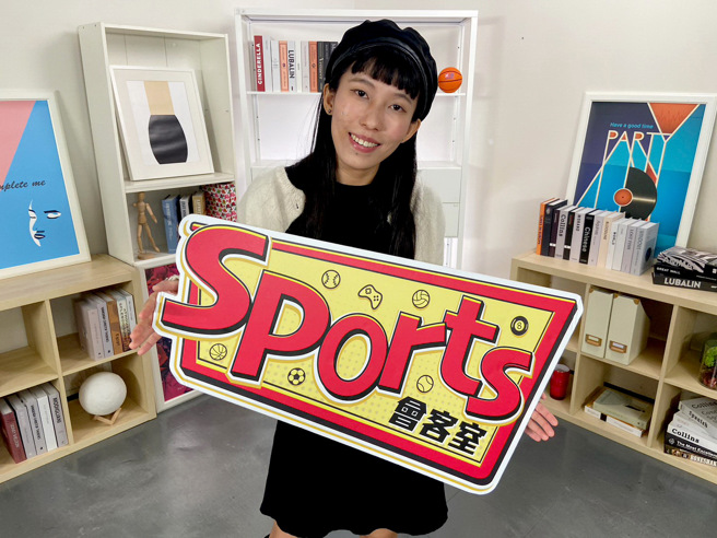 剧场演员苗广雅因胞姊苗博雅接手台湾石虎足球队，成为负责球队行政事务的副领队。（中时新闻网摄）