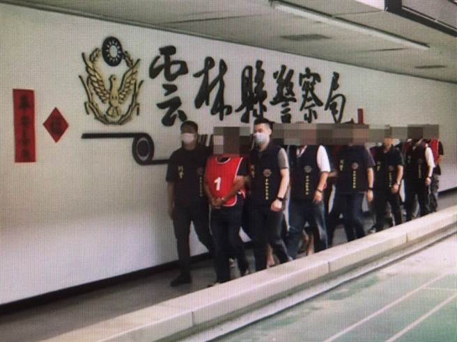 云林县警察局破获「暴力球棒队」讨债集团，强占被害人公司签本票。（云林县警察局提供／张朝欣云林传真）