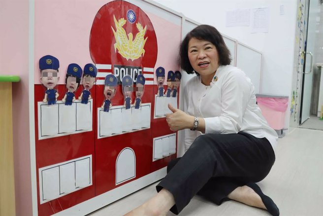 嘉义市政府警察局职场互助教保服务中心幼童打卡墙十分有特色。（吕妍庭摄）