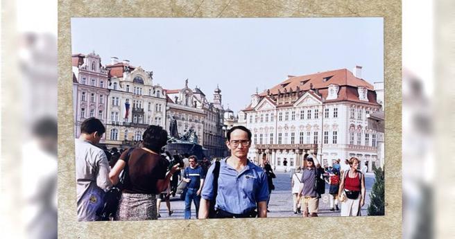 梁松雄参考食谱煮菜请德国同学吃饭，不但赢得友谊还学好德文。（图／读者提供）