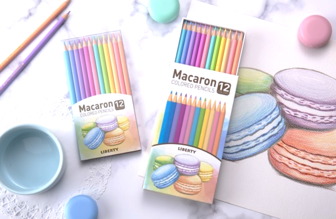 「马卡龙色铅笔」以缤纷淡柔的马卡龙色系呈现，共有12色。(截取自利百代官网)