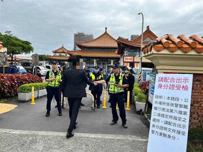 警方动员百余警力防制帮派分子滋事。（警方提供）