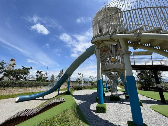 桃园市现有公园管理单位业务复杂，并有人力、经费不足的问题，议员吕林小凤力促整编成立「桃园市公园管理处」。（蔡依珍摄）