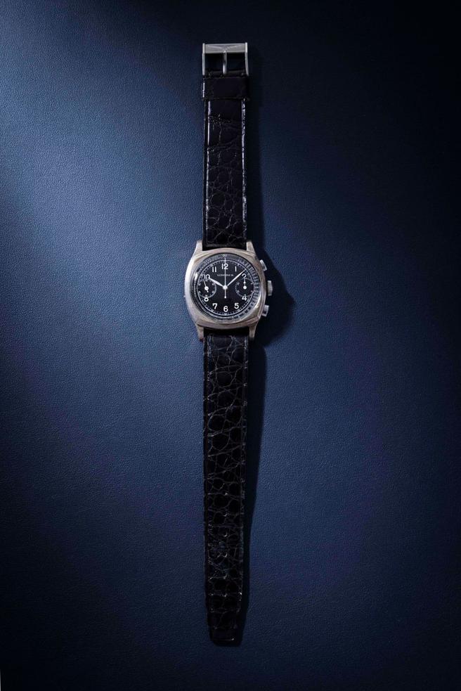 浪琴表于1929年研发双按钮的飞返计时腕表。（LONGINES提供）