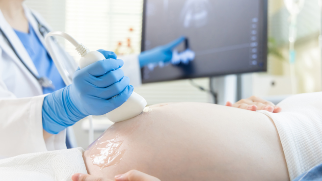 台大医院妇产科医师施景中经常在脸书分享医病之间感人故事。（图／示意图，达志影像）