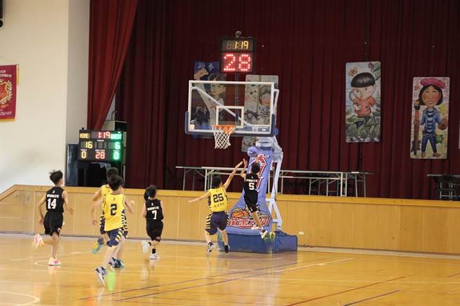 县长杯篮球锦标赛开赛。（苗栗县政府提供／李京升苗栗传真）