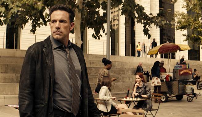 《催眠狙击》由金奖得主班艾佛列克领衔主演（甲上娱乐提供）