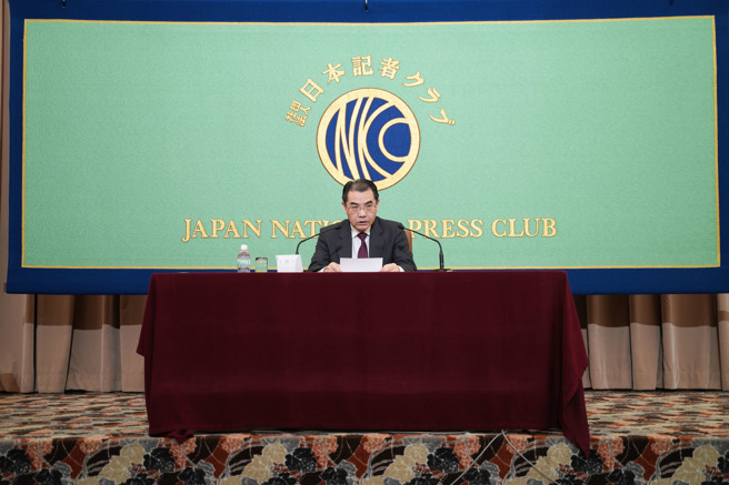 3月底到东京履新的中国驻日大使吴江浩4月28日在位于东京内幸町的日本记者俱乐部发言指出，「台湾有事就是日本有事」的说法是荒唐无稽，若日本把台湾议题和安全保障政策连结，将使日本民眾被带入火坑。(图/新华社)