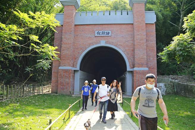 功维叙隧道。（李京升摄）