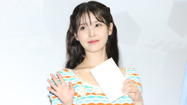 IU遭卷「抄袭」风波。(图／达志影像)