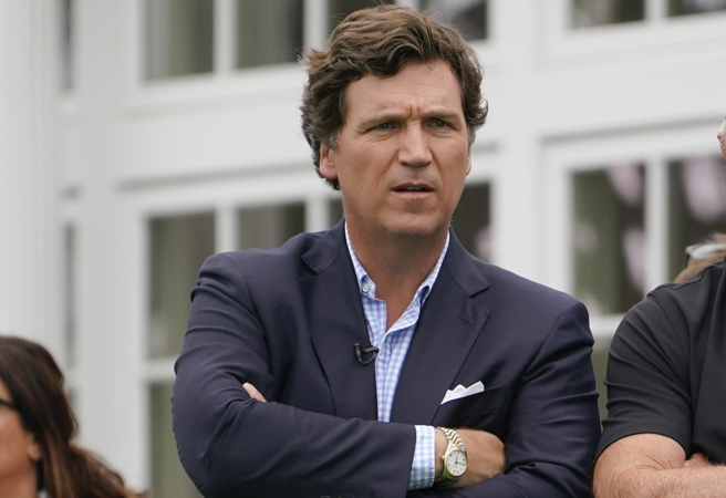 2022年7月31日卡尔森参加了 在新泽西州贝德明斯特LIV高尔夫邀请赛的最后一轮比赛资料照。（美联社）