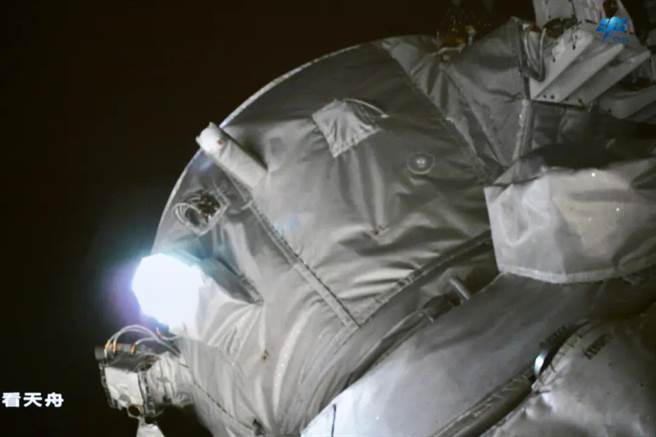 天舟六號貨運太空船與太空站組合體完成交會對接，運送「貨物」大不同。（中國航天科技集團）