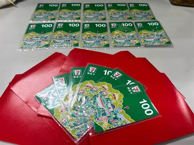 台中区监理所所长杨聪贤表示，即日起至6月30日前报名中彰投机车驾训班并取得驾照者，每位再加赠1张100元商品卡。（台中区监理所提供／潘虹恩台中传真）